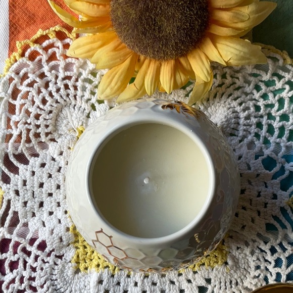 π₯¨ππ―COACH BUMBLE BEE PRETZEL MISMATCH EARRINGS π₯¨ππ― NWT π₯¨π―π - Picture 15 of 16